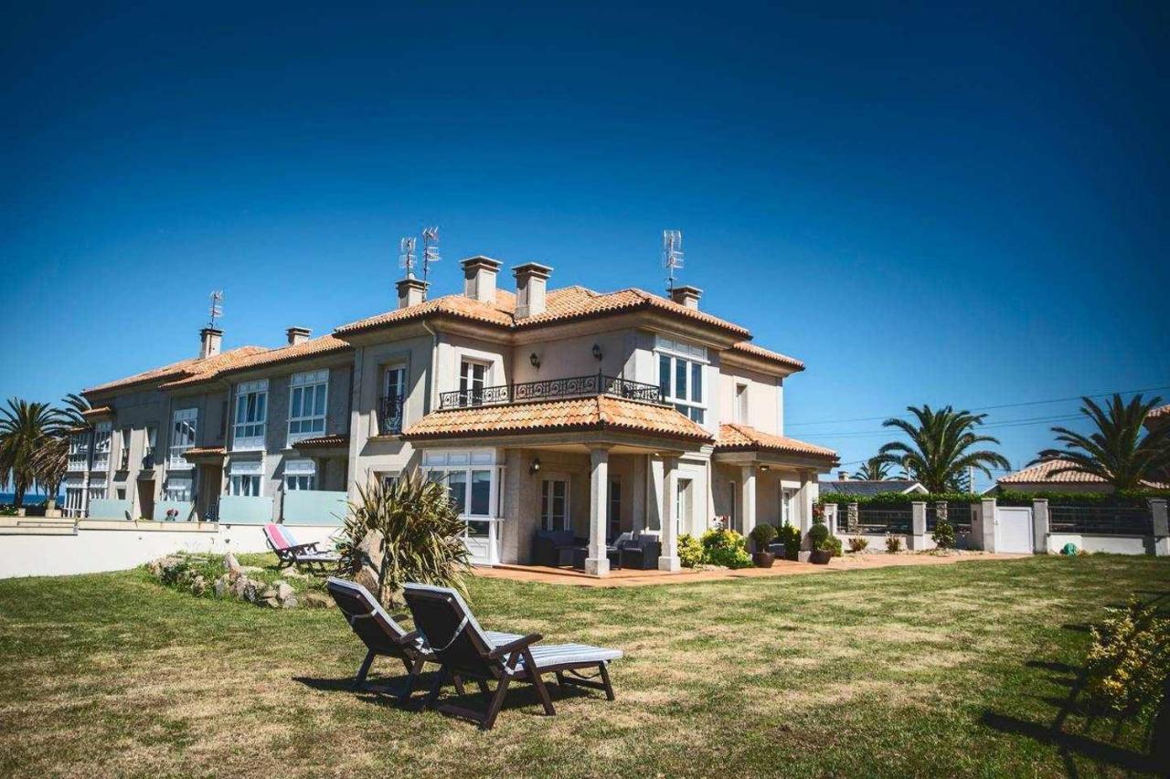 Chalet Pareado Con Jardin En 1ª Linea De Mar Villa Burela Luaran gambar