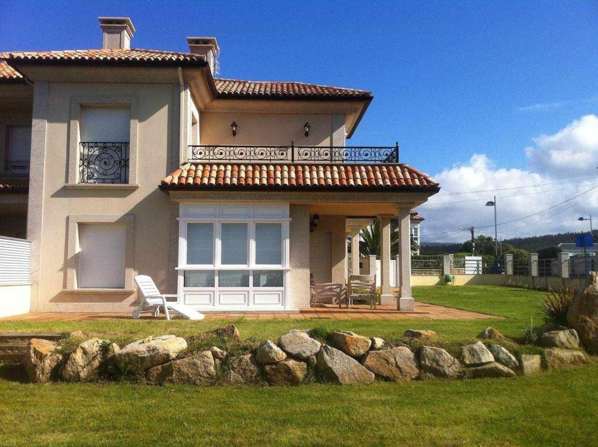 Chalet Pareado Con Jardin En 1ª Linea De Mar Villa Burela Luaran gambar